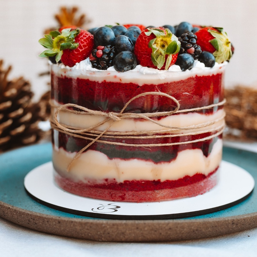 Naked Cake De Frutas Vermelhas