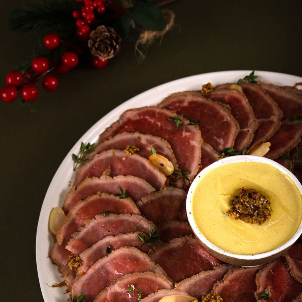 Rosbife de Lagarto ao Molho de Mostarda Dijon