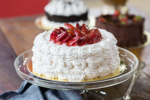 [891] Torta de Chantily com Morango