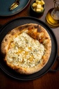 PIZZA DE ALHO PORÓ COM CATUPIRY